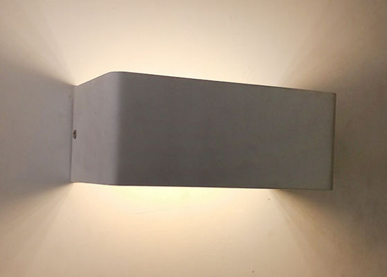 Luz moderna branca de alumínio impermeável da parede 9w da cor 20*10*8cm