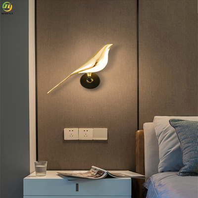 Luz moderna acrílica da parede do diodo emissor de luz de Art Baking Paint Gold dos metais da casa/hotel