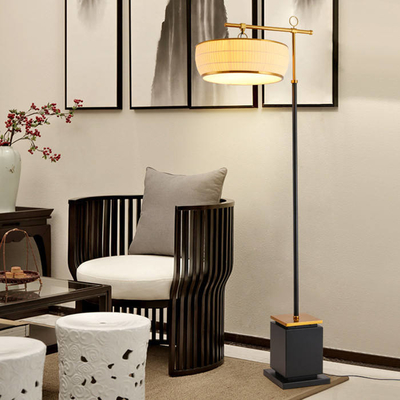 exposição vertical Hall Bedroom Floor Lamp das lâmpadas do diodo emissor de luz do ferro do preto 40W