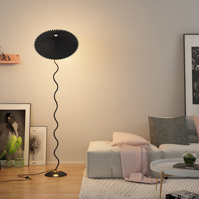 Lâmpada de assoalho minimalista de pano moderno criativo para a sala de visitas