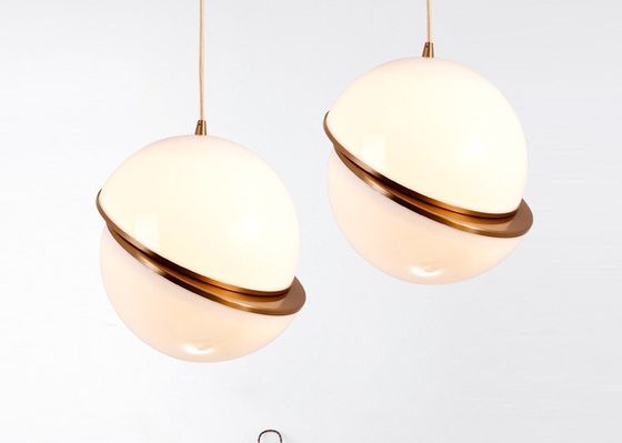 Luzes de suspensão contemporâneas acrílicas minimalistas ajustáveis da bola 260V da altura 1.5m