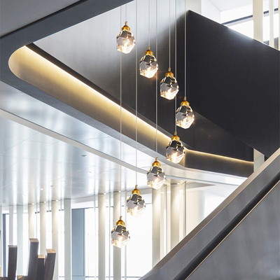 A casa do espaço livre do metal conduziu Crystal Pendant Light For Apartment moderno